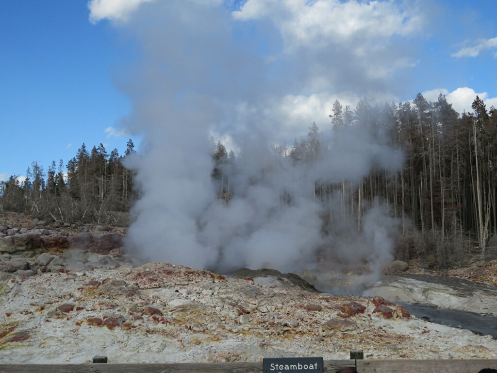 Steamboat Geyser Yellowstone National Park