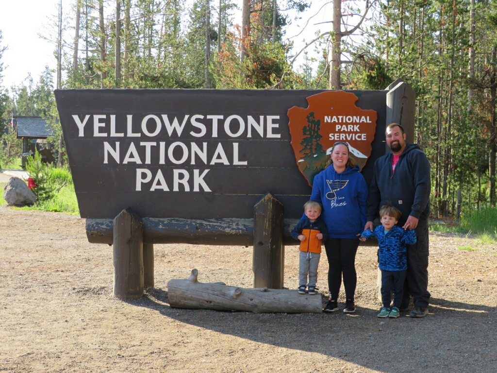 Yellostone National Park West Entrance