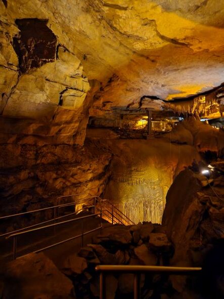 Frozen Niagara Cave Tour